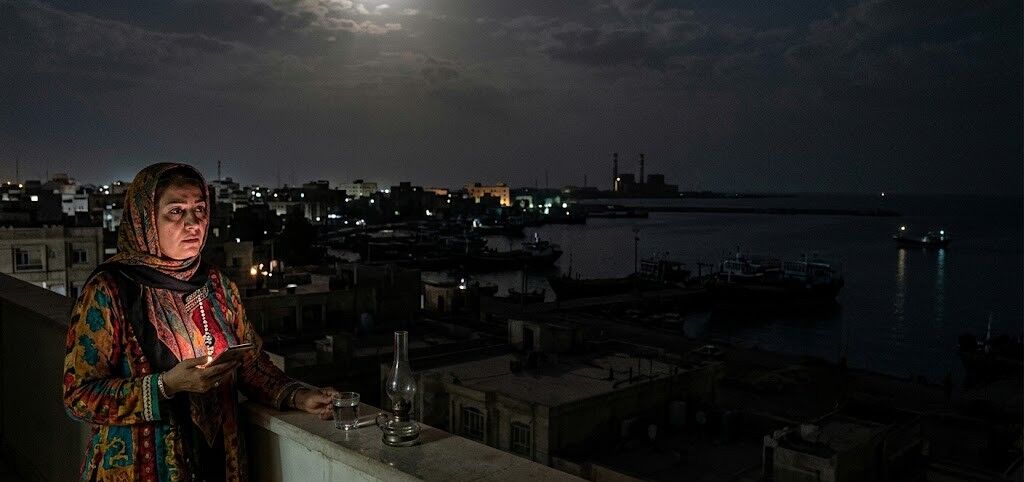 برق پایدار در جنوب بوشهر؛ وعده وزیر نیرو برای رفع خاموشی‌ها